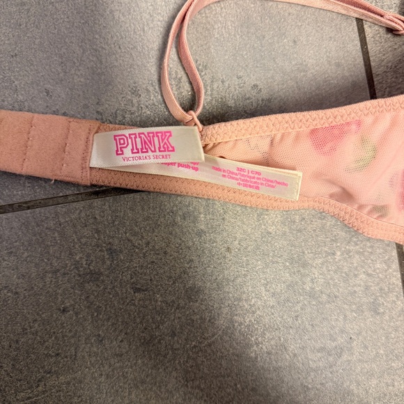 PINK Victoria’s Secret Wear Everywhere Super Push Up Bra Cherries Mauve 32C - Picture 3 of 4